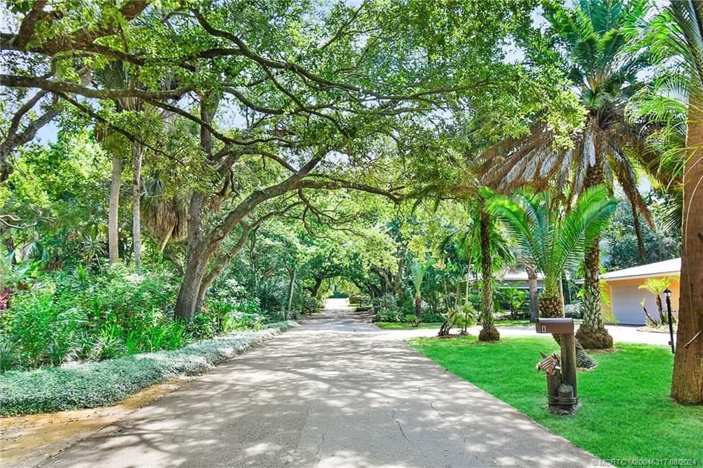 8 Miramar Road