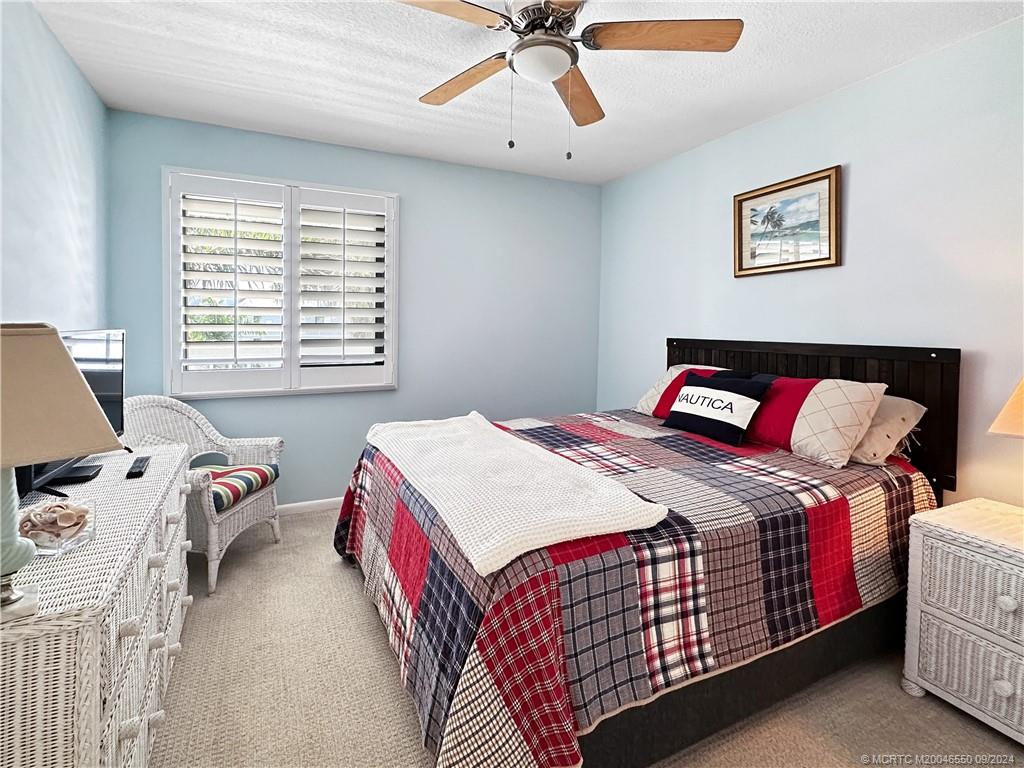 40 NE Plantation Road 404