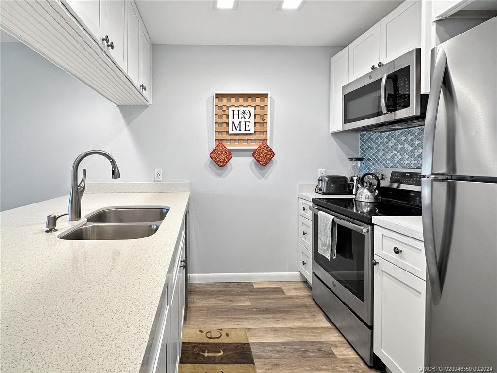 40 NE Plantation Road 404