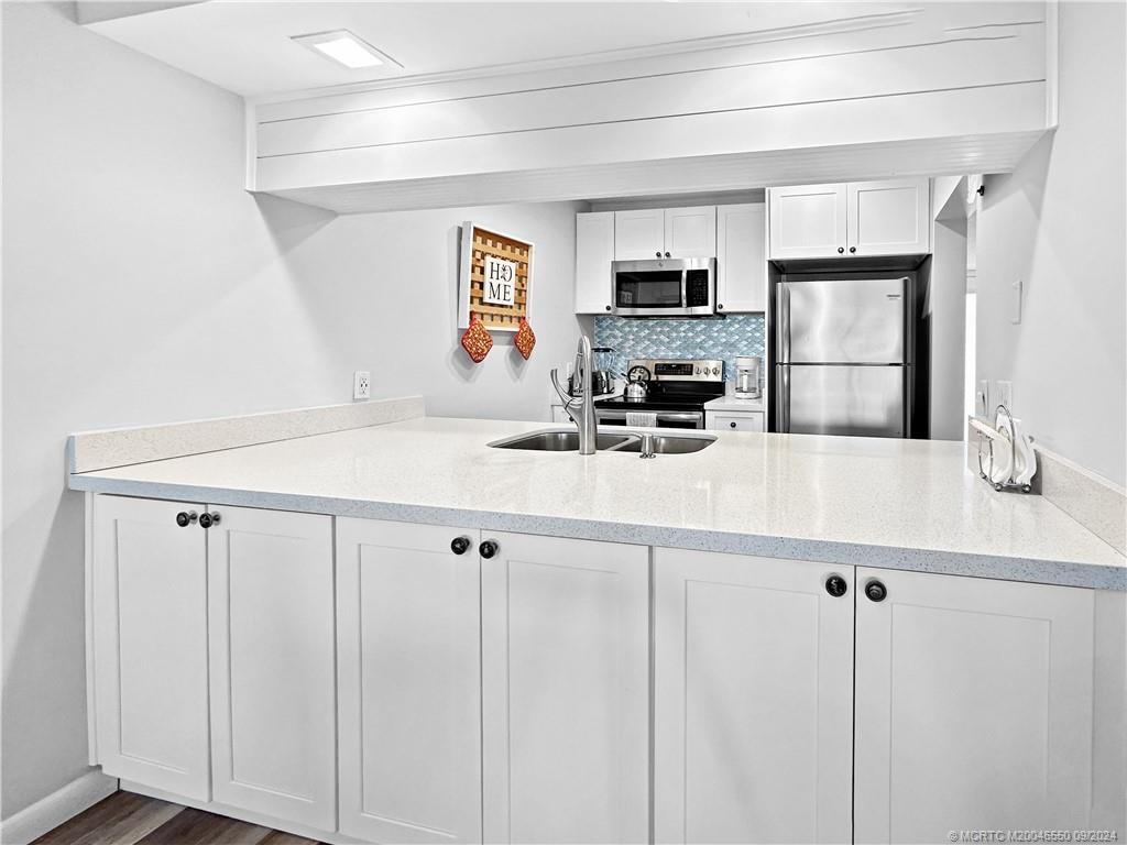 40 NE Plantation Road 404