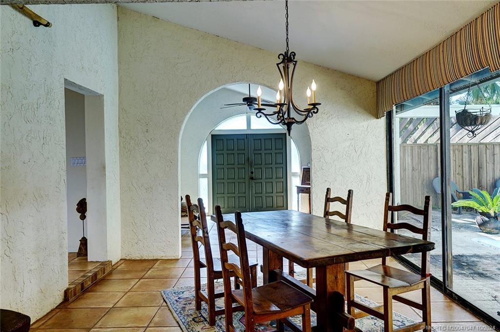 10 Emarita Way