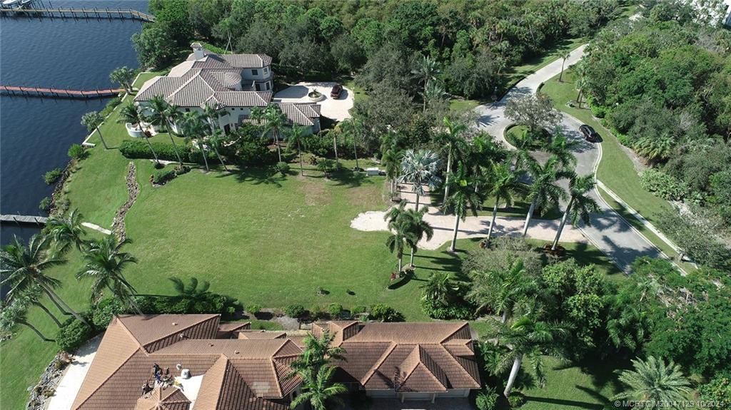 1328 Estates Place