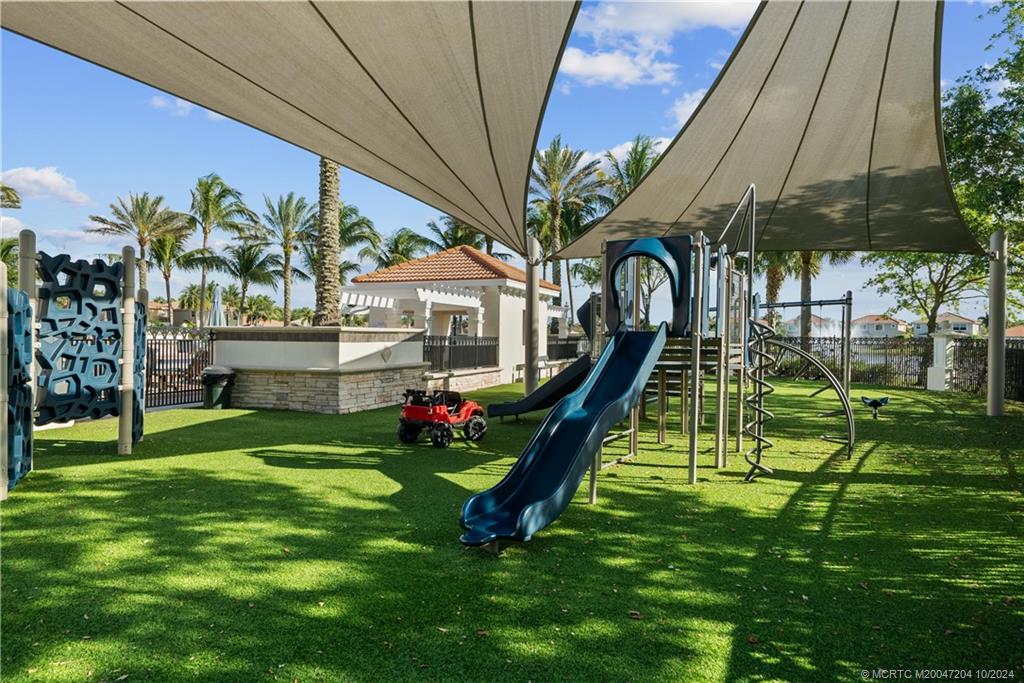 4925 Pacifico Ct