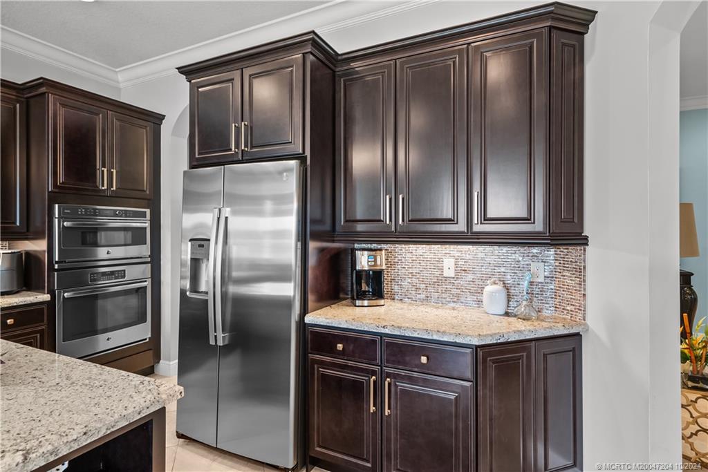 4925 Pacifico Ct