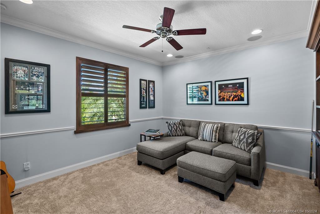 4925 Pacifico Ct