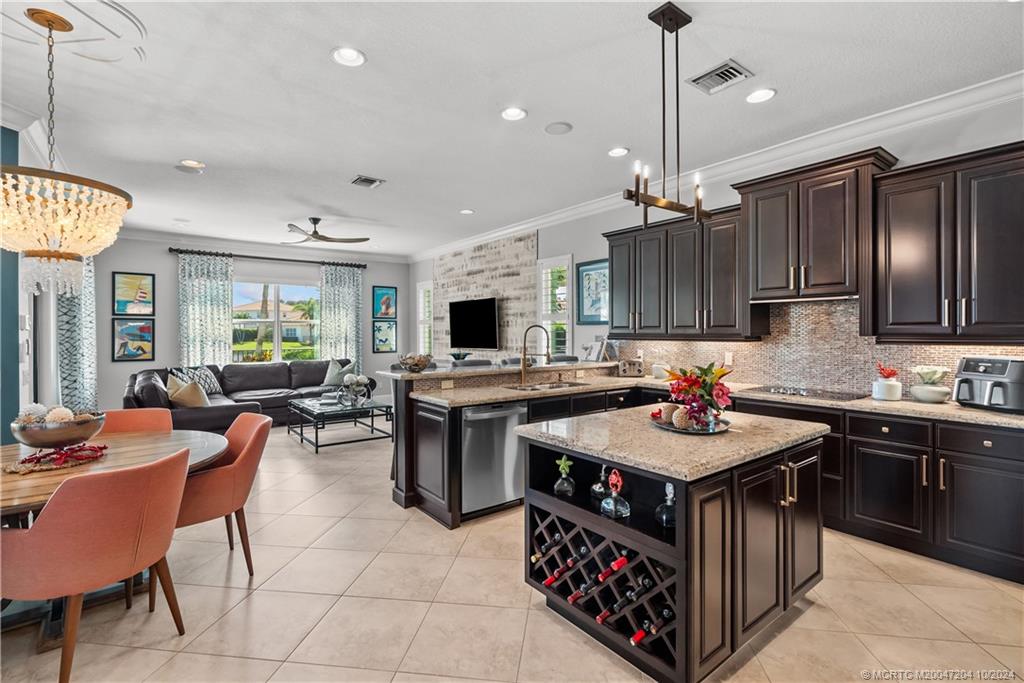 4925 Pacifico Ct