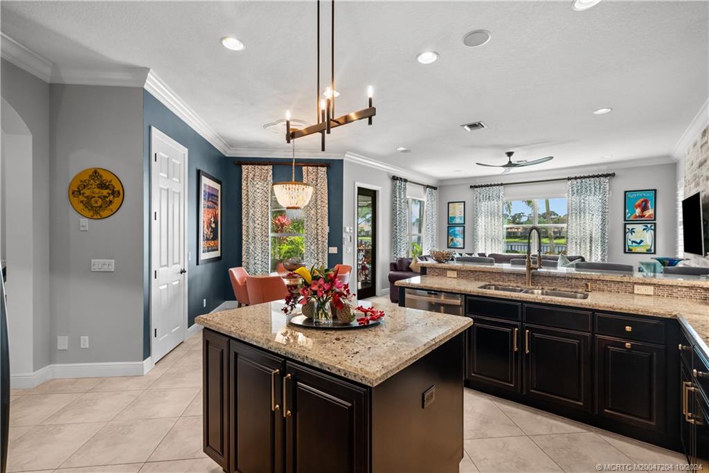 4925 Pacifico Ct