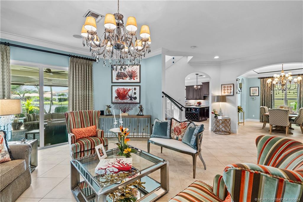 4925 Pacifico Ct