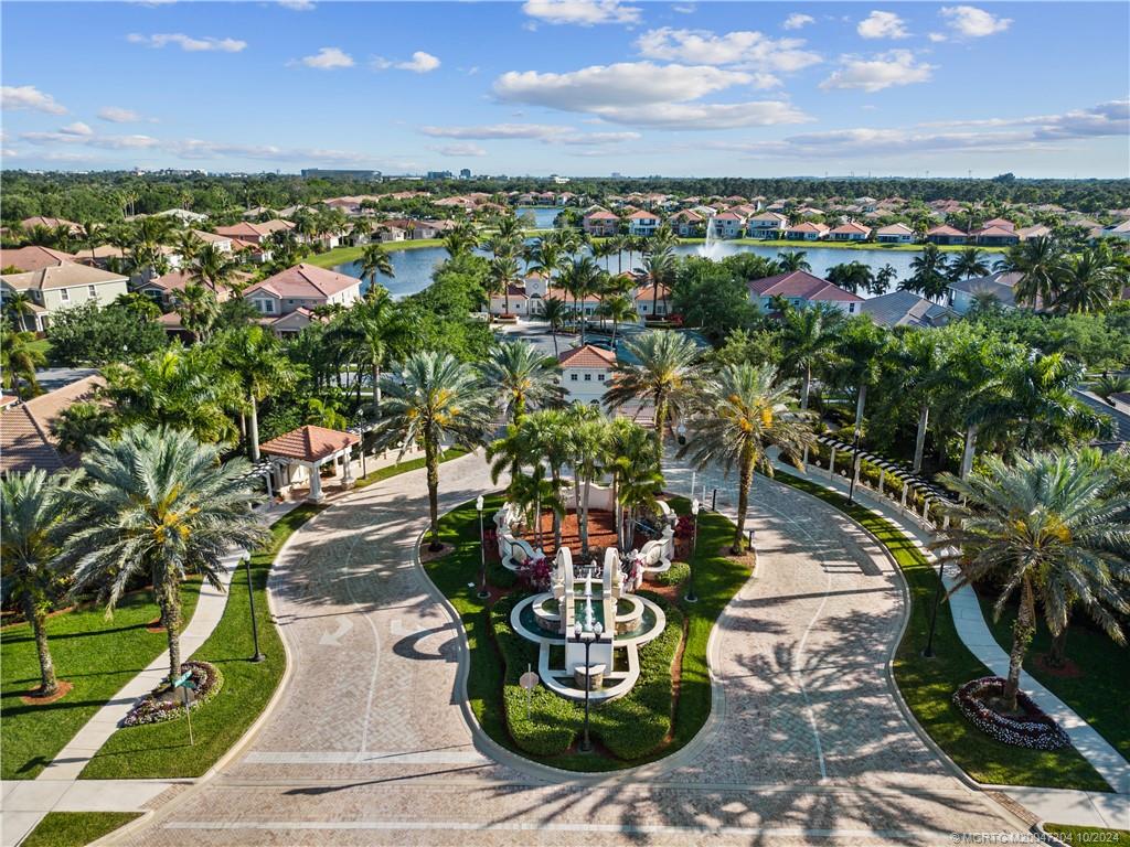 4925 Pacifico Ct