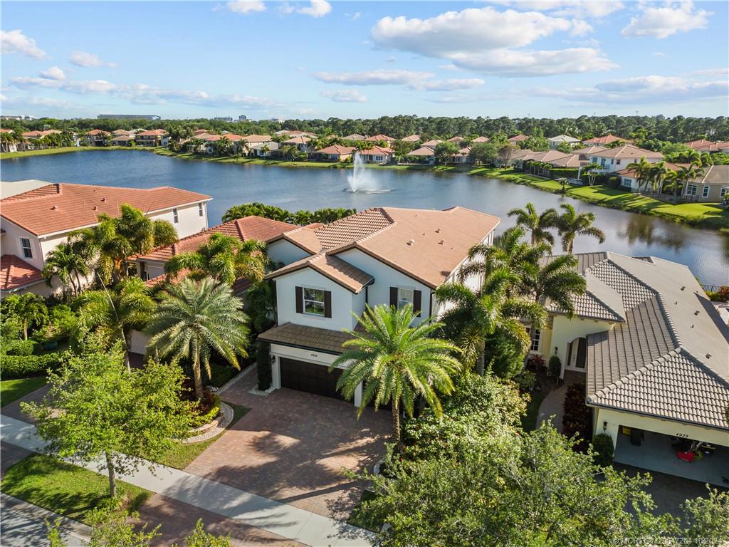 4925 Pacifico Ct