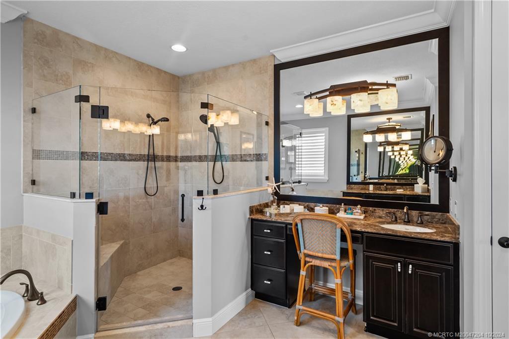 4925 Pacifico Ct