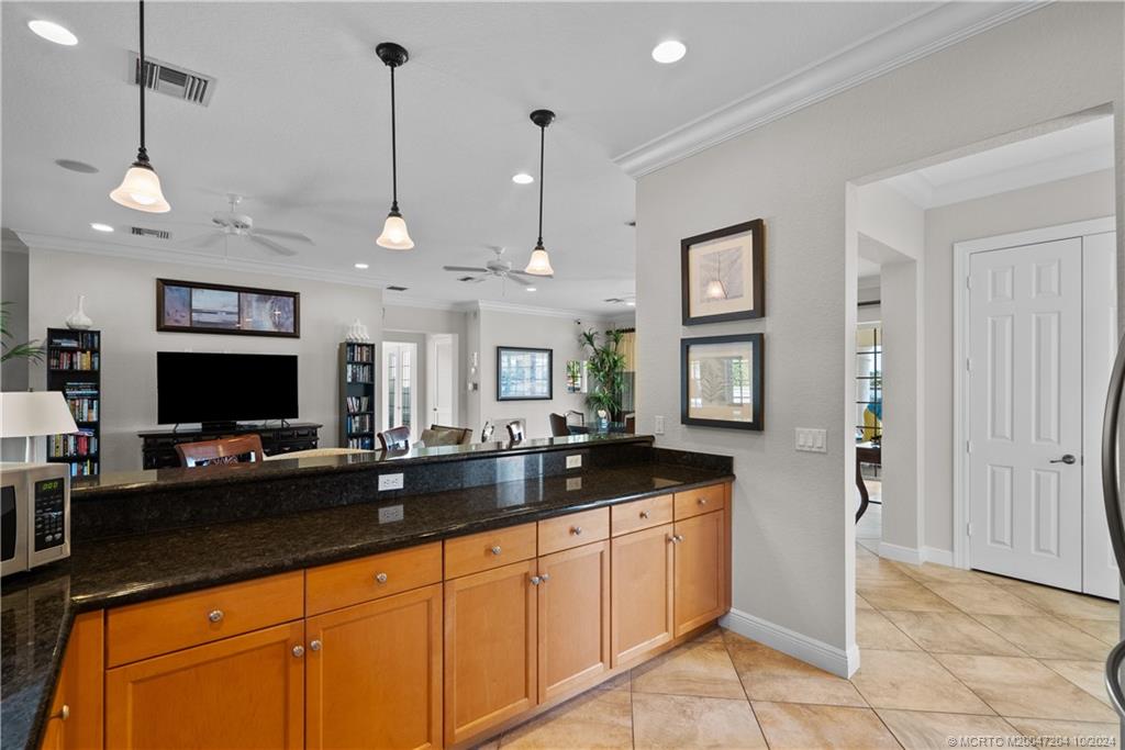 4925 Pacifico Ct
