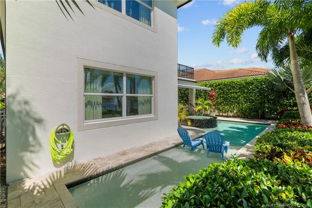 4925 Pacifico Ct