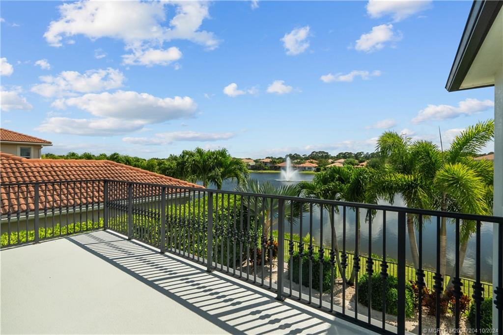 4925 Pacifico Ct