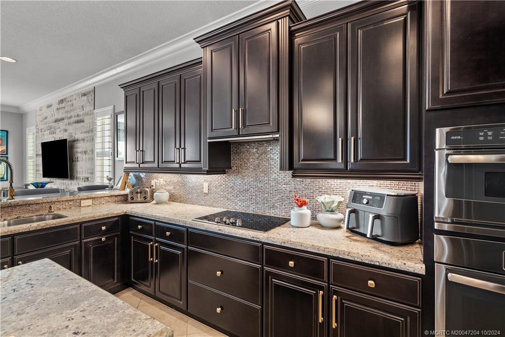 4925 Pacifico Ct
