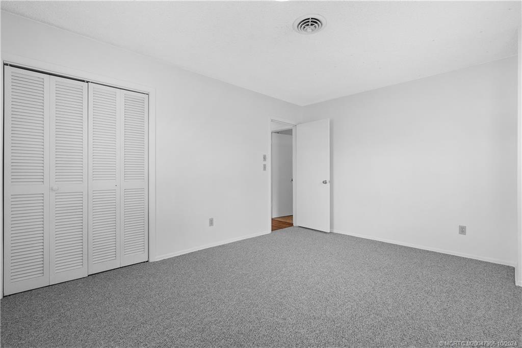 1620 NW River Trail