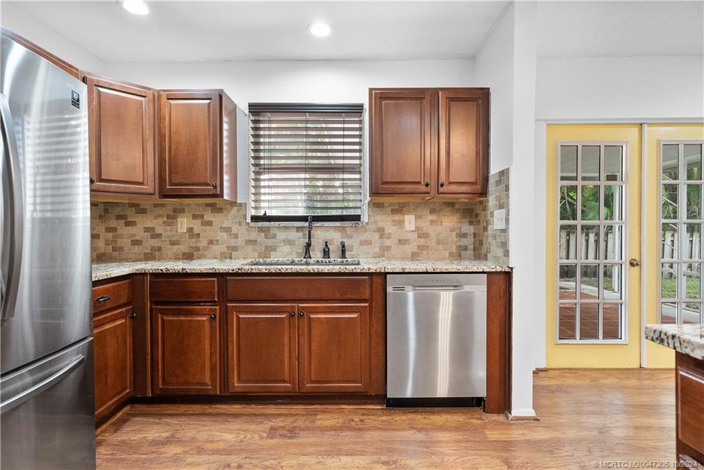 1620 NW River Trail