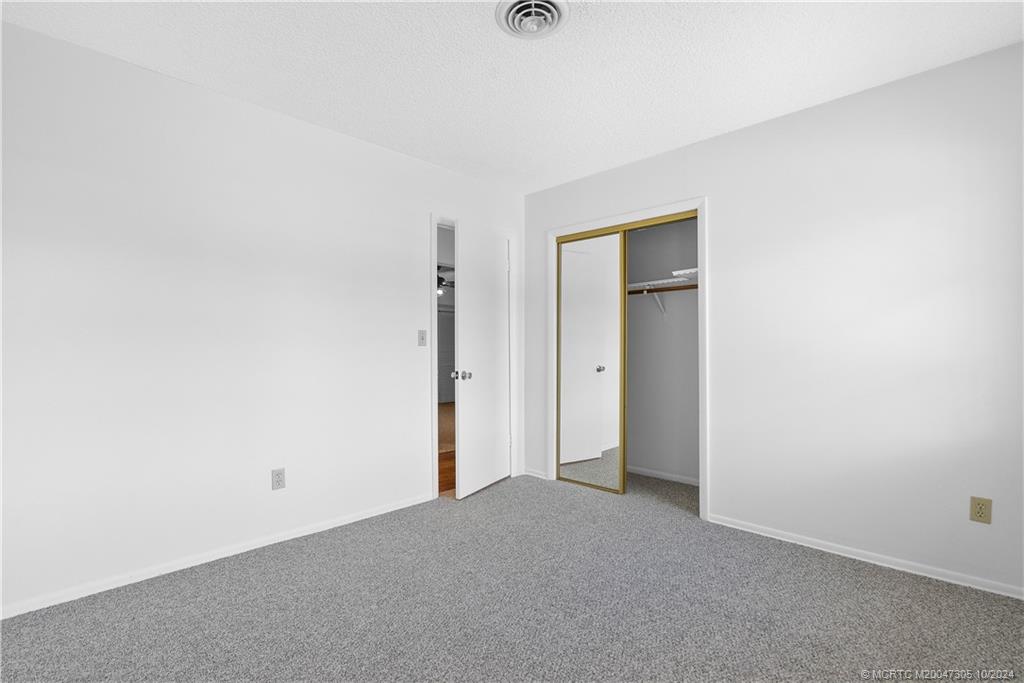 1620 NW River Trail
