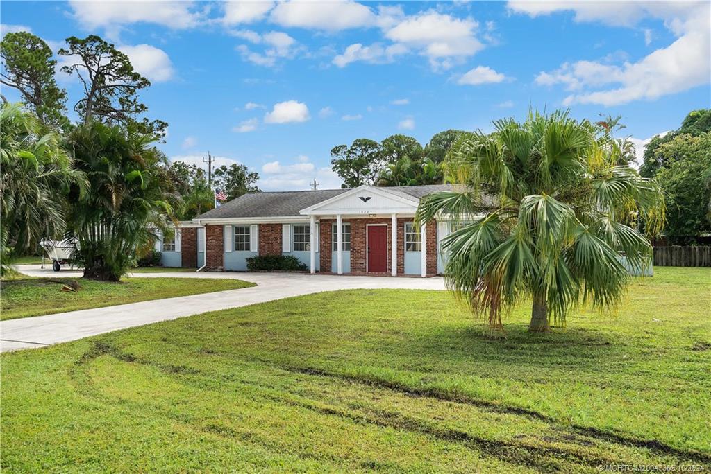 1620 NW River Trail