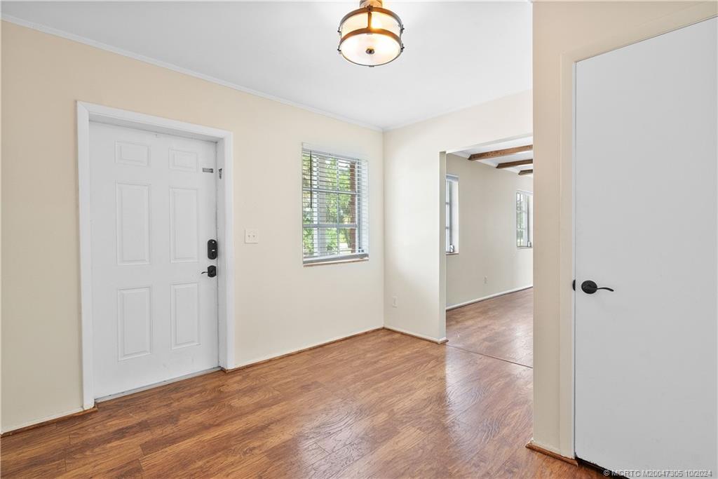 1620 NW River Trail