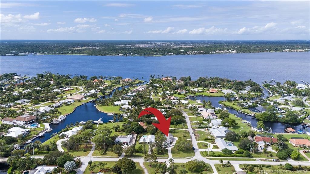 1620 NW River Trail