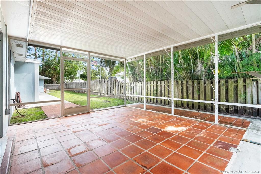 1620 NW River Trail
