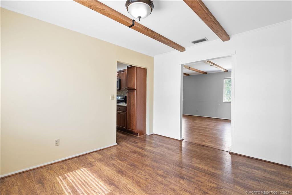 1620 NW River Trail