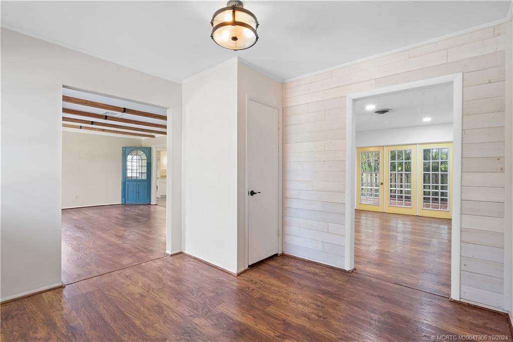 1620 NW River Trail