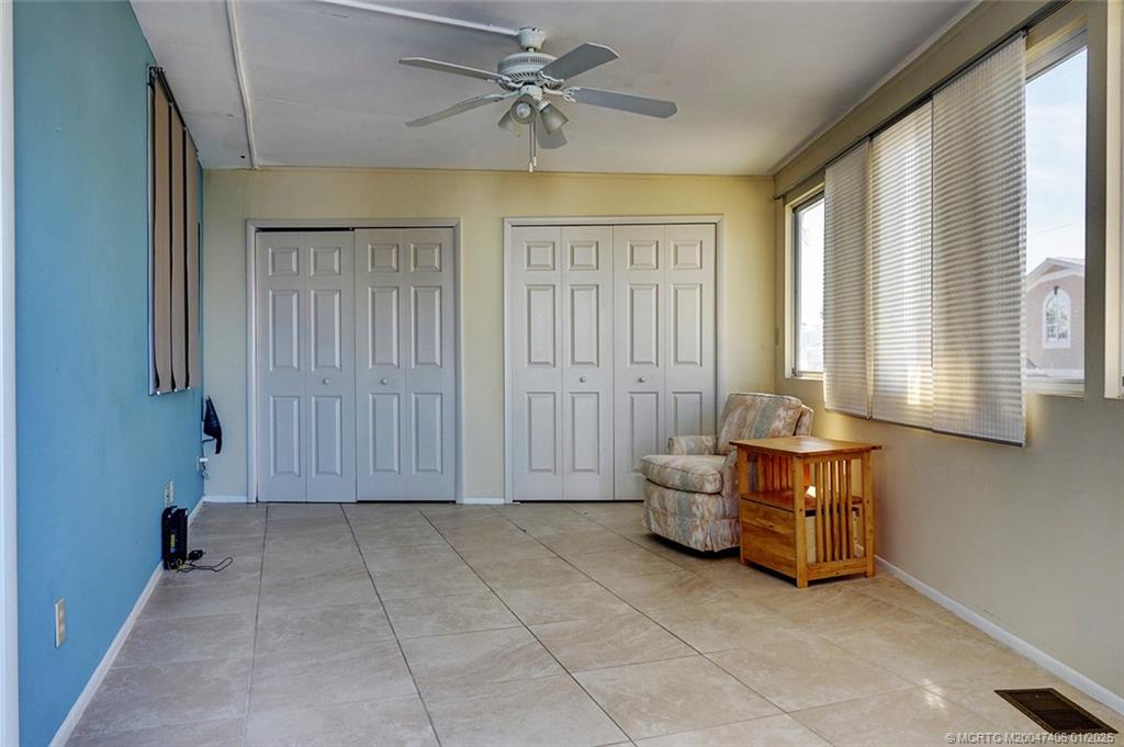 222 Nettles Blvd
