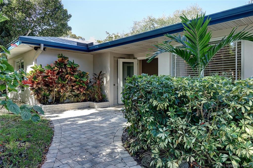 18 Palm Road