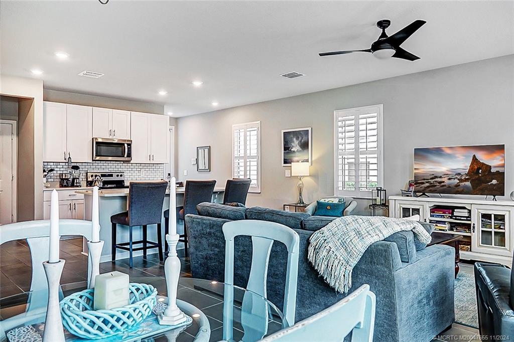 351 SE Angler Drive