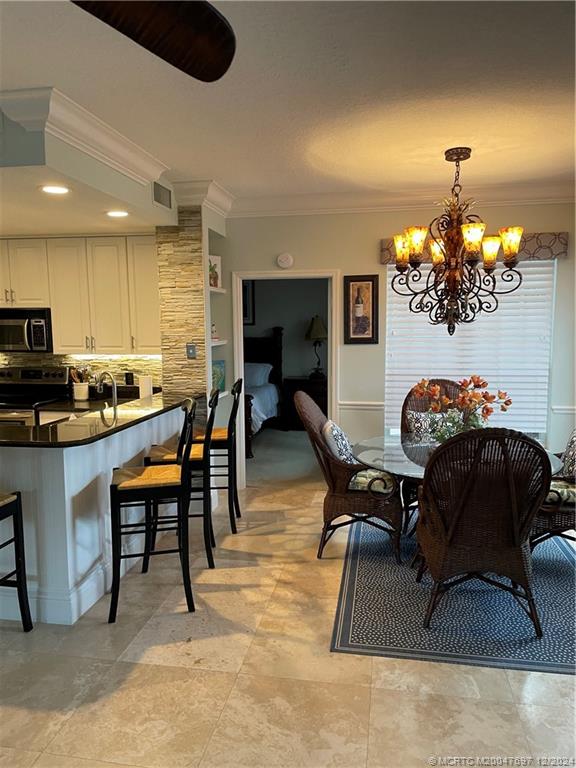 431 NE Plantation Road 715