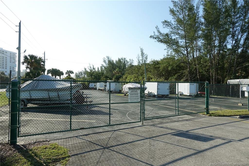 9940 S Ocean Drive 809