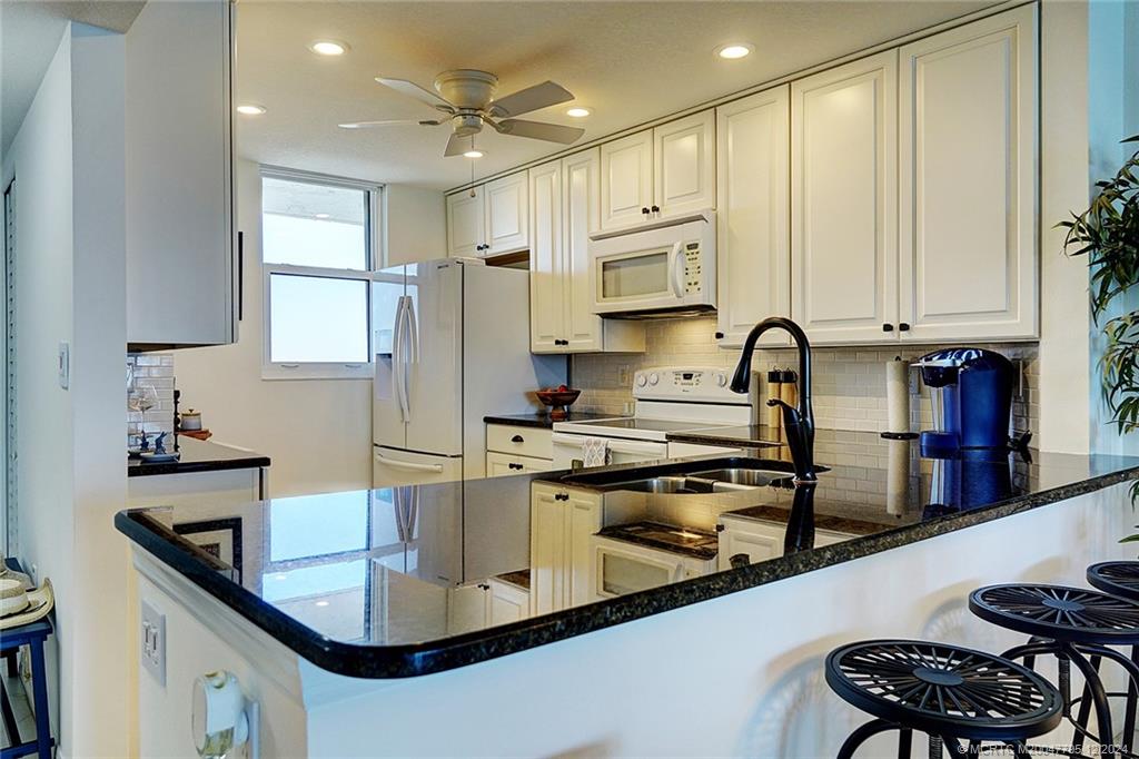 9940 S Ocean Drive 809