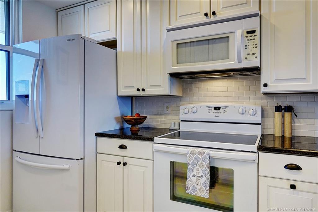 9940 S Ocean Drive 809