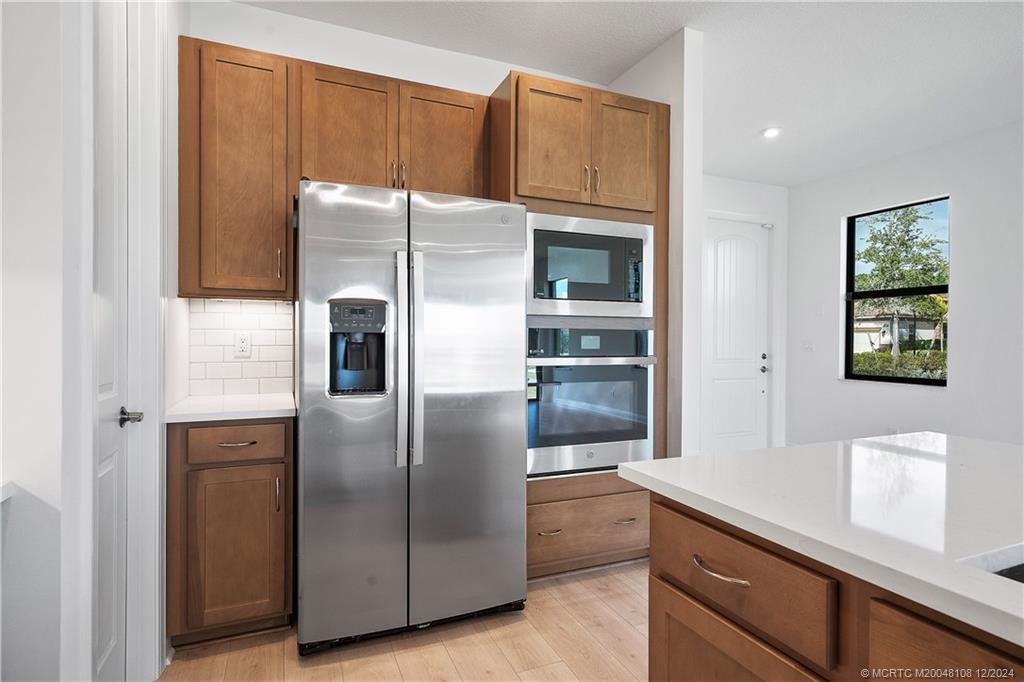 27117 SW Viterbo Way