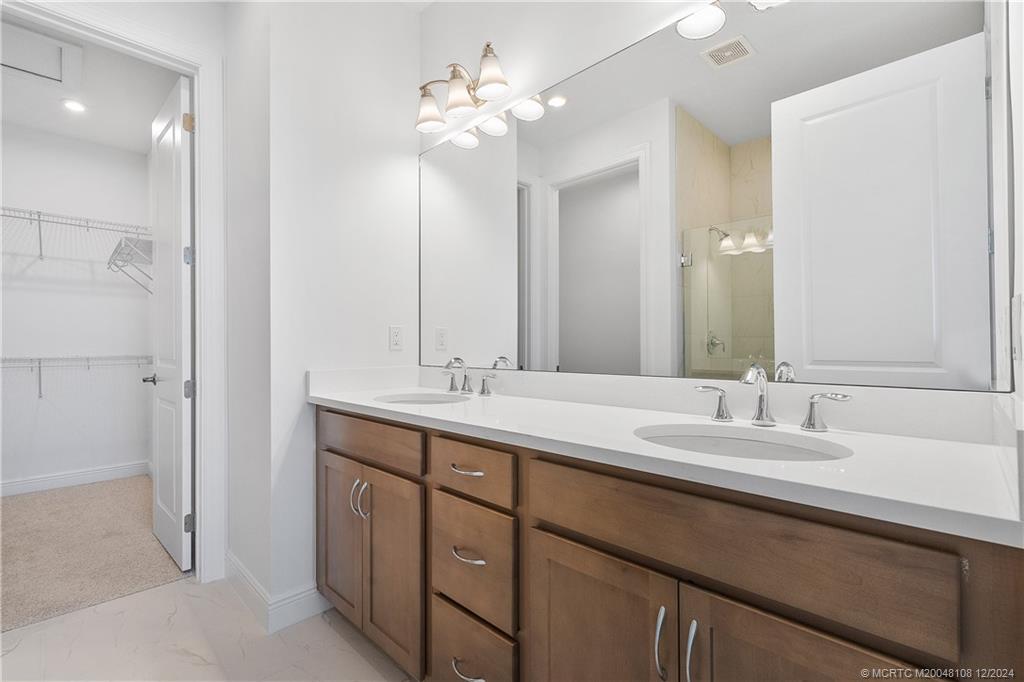 27117 SW Viterbo Way