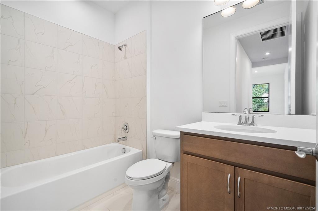 27117 SW Viterbo Way