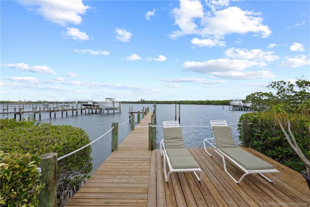 3990 NE Joes Point Road