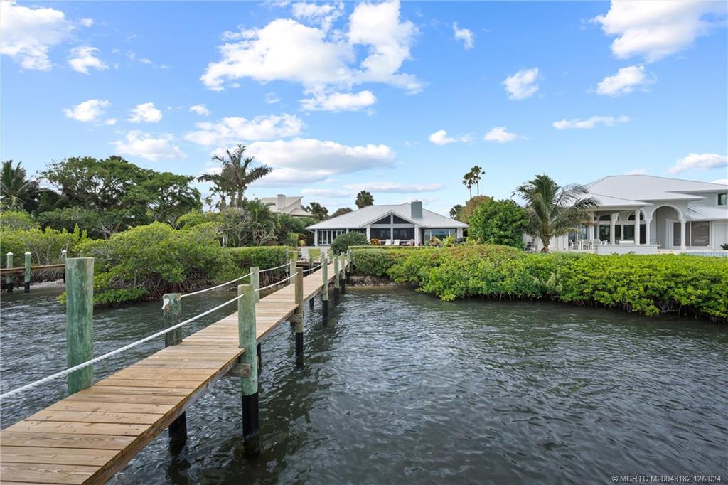 3990 NE Joes Point Road