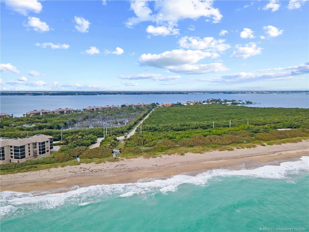 3990 NE Joes Point Road