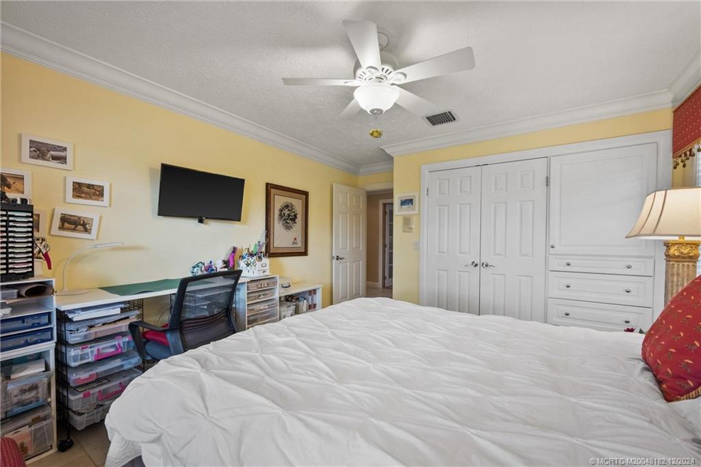 3990 NE Joes Point Road