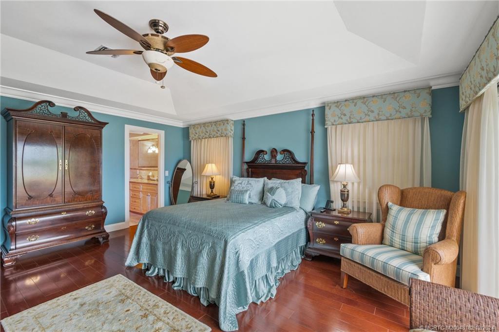 3990 NE Joes Point Road