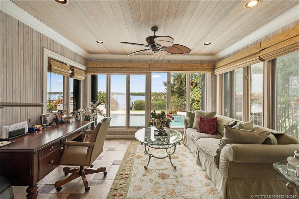 3990 NE Joes Point Road