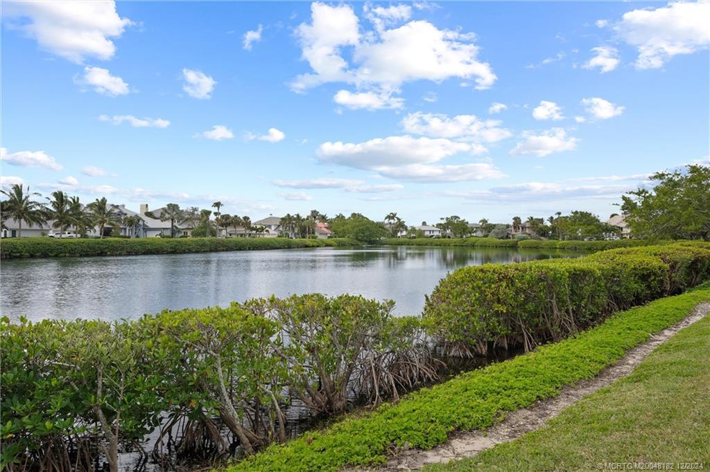 3990 NE Joes Point Road