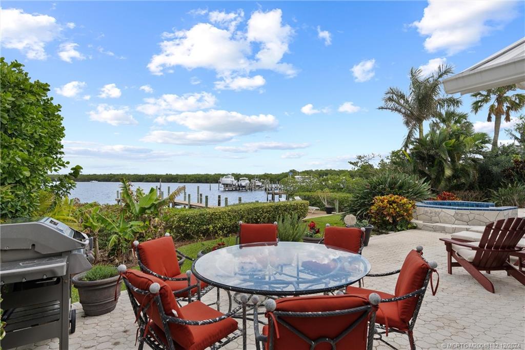 3990 NE Joes Point Road