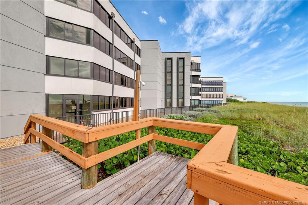1357 NE Ocean Blvd 301