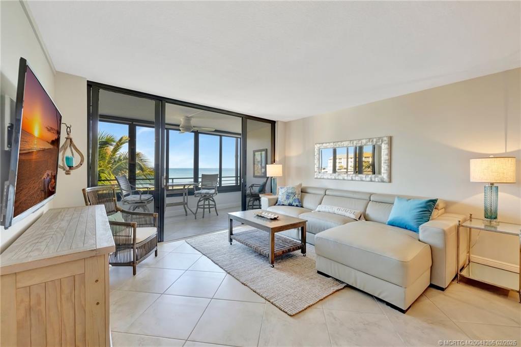 1357 NE Ocean Blvd 301