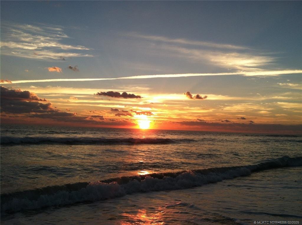 1357 NE Ocean Blvd 301