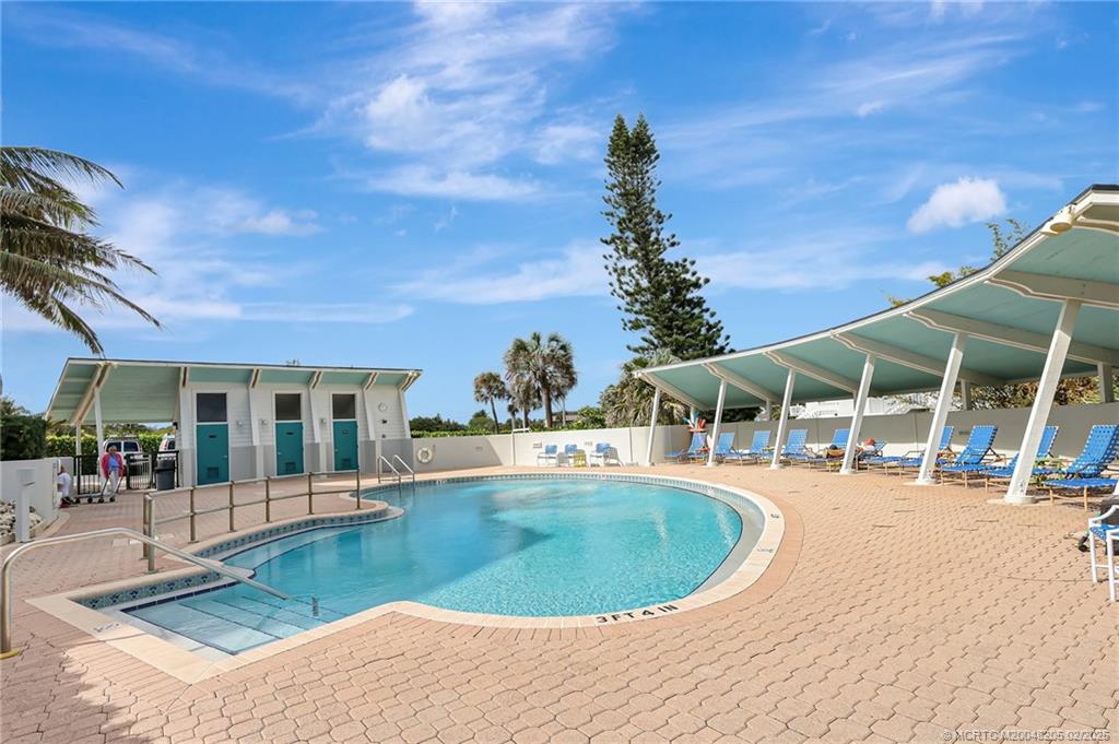 1357 NE Ocean Blvd 301